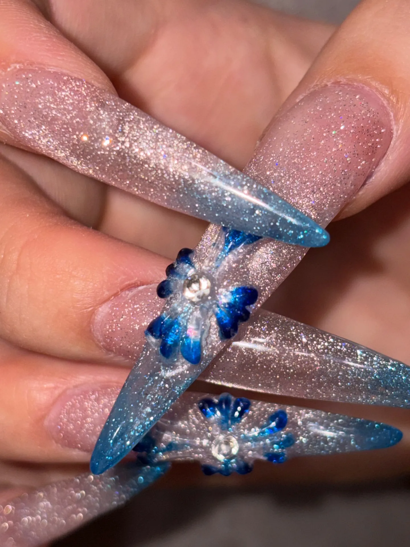 うるちゅるブルークロムネイル